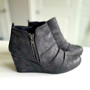 Wedge ankle boots